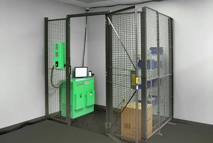 SecuraCrib in Cage (1)-2